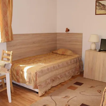 Private Siesta Guest house *